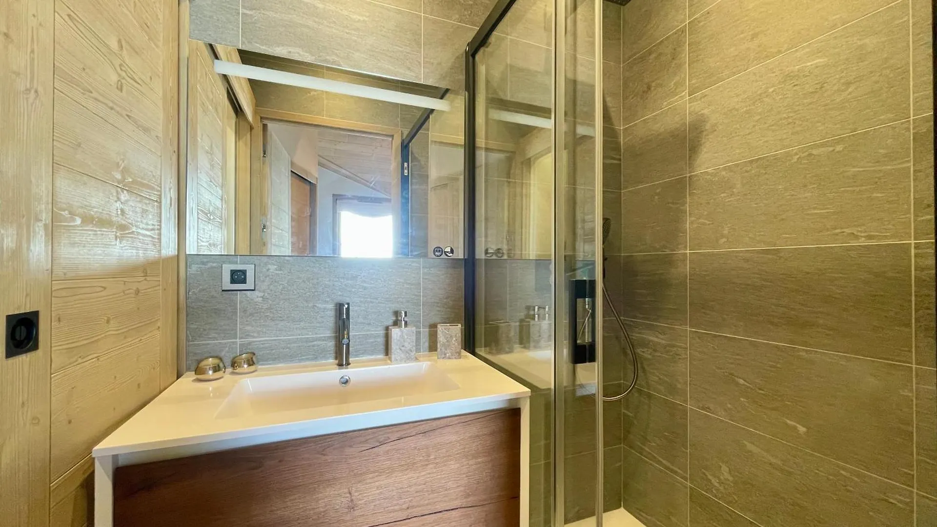 דירה אלפה ד'הואז Homency - Residence Phoenix B46